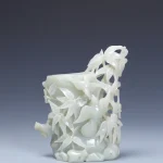 和闐白玉竹雀小蟲花插